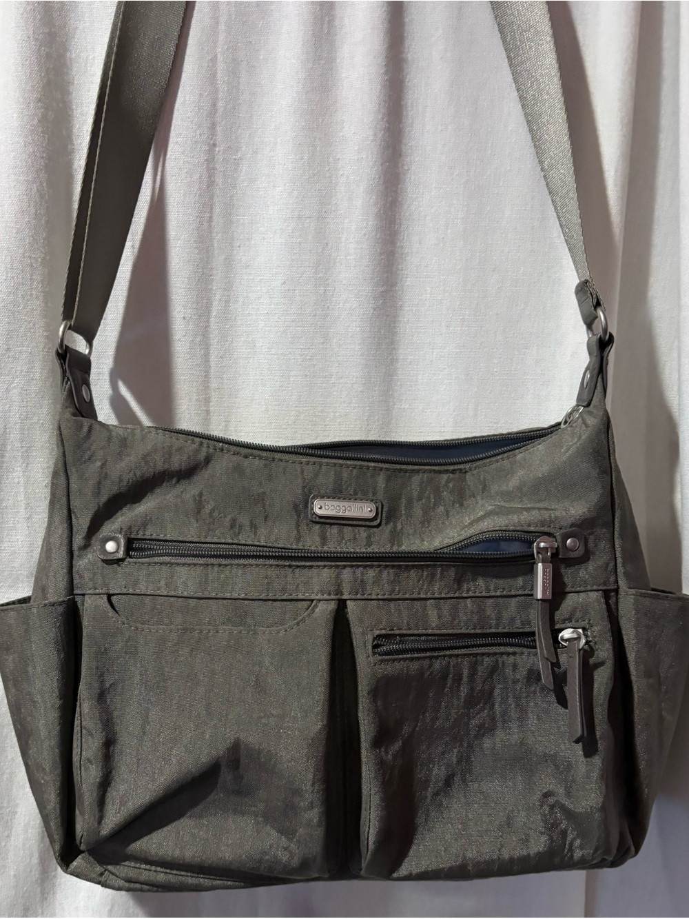 Baggallini Anywhere Large Hobo Tote Bag